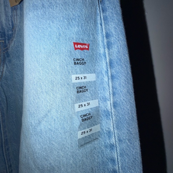 Women Levi's Denim Cinch Baggy Jeans - Picture 4 of 8